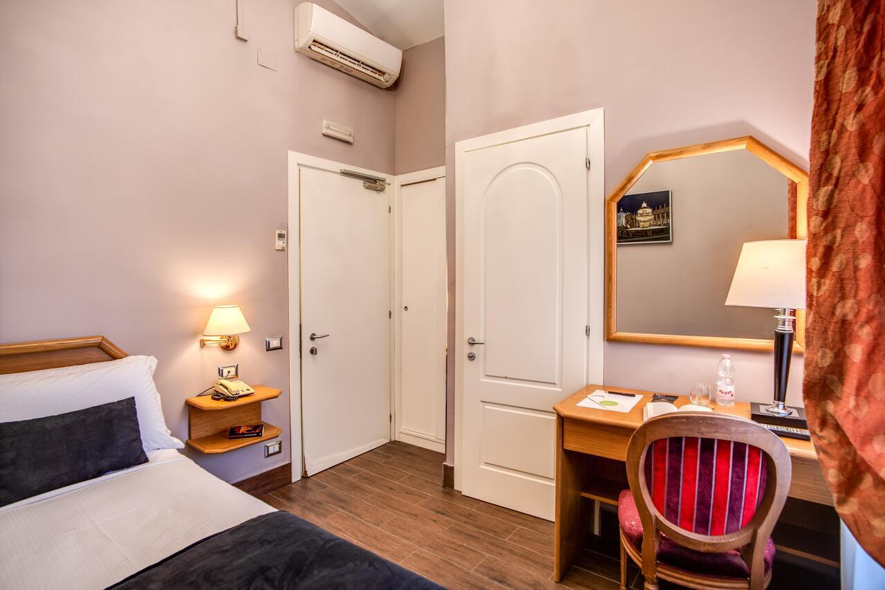 Hotel San Valentino Рим Екстериор снимка